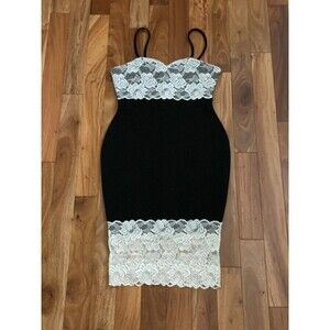 ASOS Brand - Lipstick Backless Black Lace Bodycon Dress $148 Size 6 / UK 10